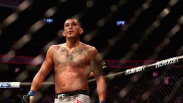 LAS VEGAS, NV - OCTOBER 06: Anthony Pettis walks in the octagon while competing against Tony Ferguson in their lightweight bout during the UFC 229 event inside T-Mobile Arena on October 6, 2018 in Las Vegas, Nevada. (Photo by Christian Petersen/Zuffa LLC/Zuffa LLC)