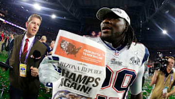 GLENDALE, AZ - FEBRUARY 01: LeGarrette Blount #29 of the New England Patriots celebrates after defeating the Seattle Seahawks in Super Bowl XLIX at University of Phoenix Stadium on February 1, 2015 in Glendale, Arizona. The Patriots defeated the Seahawks 28-24. (Photo by Tom Pennington/Getty Images)