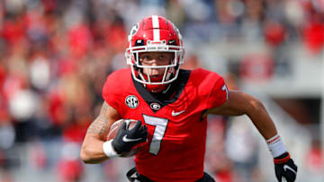 Jermaine Burton of the Georgia Bulldogs rushes in for a touchdown after making a reception in the second half against the Missouri Tigers at Sanford Stadium on November 6, 2021 in Athens, Georgia. (Photo by Todd Kirkland/Getty Images)