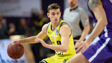 24 November 2018, Lower Saxony, Göttingen: Basketball: Bundesliga, 9th matchday, BG Göttingen - medi Bayreuth in the Sparkassen-Arena. Bayreuth's David Stockton controls the ball. Photo: Swen Pförtner/dpa (Photo by Swen Pförtner/picture alliance via Getty Images)
