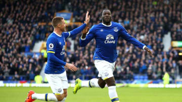 LIVERPOOL, ENGLAND - FEBRUARY 04: Romelu Lukaku of Everton (R) celebrates scoring his sides first goal with Ross Barkley of Everton (L) during the Premier League match between Everton and AFC Bournemouth at Goodison Park on February 4, 2017 in Liverpool, England. (Photo by Clive Brunskill/Getty Images)