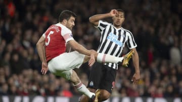 LONDON, ENGLAND - APRIL 01: Sokratis Papastathopoulos of Arsenal and Salomón Rondón of Newcastle during the Premier League match between Arsenal FC and Newcastle United at Emirates Stadium on April 01, 2019 in London, United Kingdom. (Photo by VisionhausGetty Images)