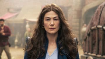 Pictured: Rosamund Pike (Moiraine Damodred)
