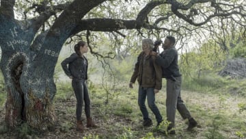 Alycia Debnam-Carey as Alicia Clark, Colman Domingo as Victor Strand - Fear the Walking Dead _ Season 5, Episode 9 - Photo Credit: Van Redin/AMC
