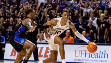 Auburn basketballFeb 19, 2022; Gainesville, Florida, USA; Auburn Tigers forward Jabari Smith (10) drives to the basket during the first half against the Florida Gators at Billy Donovan Court at Exactech Arena. Mandatory Credit: Matt Pendleton-USA TODAY Sports