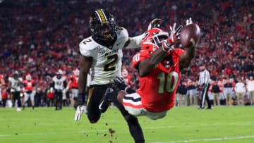 ATHENS, GA - NOVEMBER 9: Kearis Jackson #10 (Photo by Carmen Mandato/Getty Images)