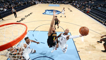 MEMPHIS, TN - OCTOBER 5: Jevon Carter #3 of the Memphis Grizzlies shoots the ball against the Atlanta Hawks on October 5, 2018 at FedExForum in Memphis, Tennessee. NOTE TO USER: User expressly acknowledges and agrees that, by downloading and or using this photograph, User is consenting to the terms and conditions of the Getty Images License Agreement. Mandatory Copyright Notice: Copyright 2018 NBAE (Photo by Joe Murphy/NBAE via Getty Images)