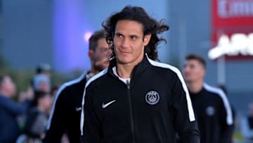 GLASGOW, SCOTLAND - SEPTEMBER 11: Edinson Cavani of PSG and team mates arrive prior to a Paris Saint-Germain press conference ahead of the UEFA Champions League Group B match against Celtic at Celtic Park on September 11, 2017 in Glasgow, Scotland. (Photo by Mark Runnacles/Getty Images)