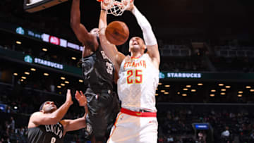 Alex Len Atlanta Hawks (Photo by Matteo Marchi/NBAE via Getty Images)