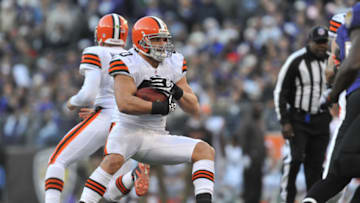 BALTIMORE - DECEMBER 24: Peyton Hillis #40 of the Cleveland Browns runs the ball against the Baltimore Ravens at M&T Bank Stadium on December 24, 2011 in Baltimore, Maryland. The Ravens defeated the Browns 20-14. (Photo by Larry French/Getty Images)