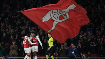 LONDON, ENGLAND - MARCH 15: Danny Welbeck of Arsenal is congratulated by Aaron Ramsey after scoring the third goal during the UEFA Europa League Round of 16 Second Leg match between Arsenal and AC Milan at Emirates Stadium on March 15, 2018 in London, England. (Photo by Shaun Botterill/Getty Images)