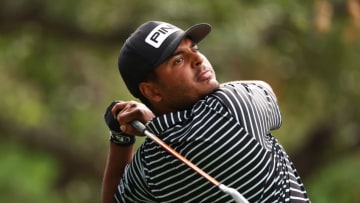 THOUSAND OAKS, CALIFORNIA - OCTOBER 22: Sebastian Munoz of Colombia plays his shot from the 18th tee during the first round of the Zozo Championship @ Sherwood on October 22, 2020 in Thousand Oaks, California. (Photo by Ezra Shaw/Getty Images)