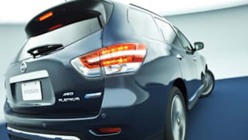 Nissan Says Farewell To The 2015 Nissan Pathfinder Hybrid