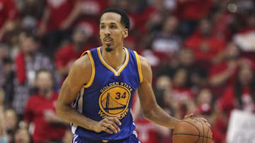 Apr 21, 2016; Houston, TX, USA; Golden State Warriors guard Shaun Livingston (34) brings the ball up the court during the second quarter against the Houston Rockets in game three of the first round of the NBA Playoffs at Toyota Center. Mandatory Credit: Troy Taormina-USA TODAY Sports