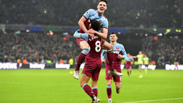 LONDON, ENGLAND - JANUARY 01: Felipe Anderson of West Ham United celebrates after scoring his team's fourth goal with Declan Rice during the Premier League match between West Ham United and AFC Bournemouth at London Stadium on January 01, 2020 in London, United Kingdom. (Photo by Justin Setterfield/Getty Images)