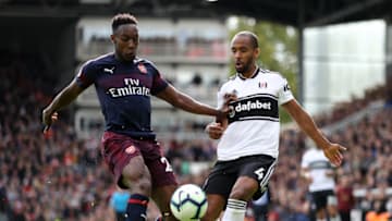 LONDON, ENGLAND - OCTOBER 07: Danny Welbeck of Arsenal battles for possession with Denis Odoi of Fulham during the Premier League match between Fulham FC and Arsenal FC at Craven Cottage on October 7, 2018 in London, United Kingdom. (Photo by Bryn Lennon/Getty Images)