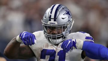 ARLINGTON, TEXAS - JANUARY 05: Ezekiel Elliott #21 of the Dallas Cowboys (Photo by Tom Pennington/Getty Images)