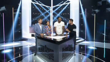 CRIME SCENE KITCHEN: L-R: Curtis Stone and Yolanda Gampp with guest Dwight Howard and host Joel McHale in the CRIME SCENE KITCHEN episode “Semifinals: Details” airing Monday, August 7 (9:00-10:00 PM ET/PT) on FOX. ©2023 FOX Media LLC. Cr: Steve Dietl /FOX.