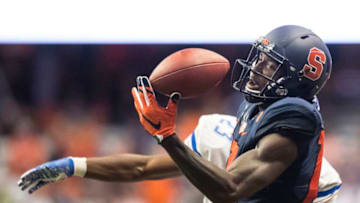 SYRACUSE, NY - September 01: Jamal Custis #17 of the Syracuse Orange pulls in a one handed reception that set up a Syracuse Orange touchdown during the first quarter against the Central Connecticut State Blue Devils on September 1, 2017 at The Carrier Dome in Syracuse, New York. (Photo by Brett Carlsen/Getty Images)