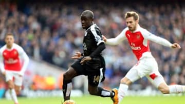 LONDON, ENGLAND - February 14: N'Golo Kante of Leicester City in action with Aaron Ramsey of Arsenal during the Premier League match between Arsenal and Leicester City at Emirates Stadium on February 14, 2016 in London, United Kingdom. (Photo by Plumb Images/Leicester City FC via Getty Images)
