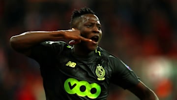 LIEGE, BELGIUM - NOVEMBER 29: Moussa Djenepo of Standard Liege celebrates after scoring his team's first goal during the UEFA Europa League Group J match between Royal Standard de Liege and Sevilla at Stade Maurice Dufrasne on November 29, 2018 in Liege, Belgium. (Photo by Dean Mouhtaropoulos/Getty Images)