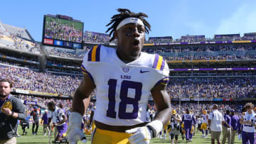 BATON ROUGE, LOUISIANA - OCTOBER 16: Damone Clark #18 of the LSU Tigers (Photo by Jonathan Bachman/Getty Images)
