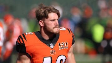CINCINNATI, OH - NOVEMBER 26: Cincinnati Bengals strong safety Clayton Fejedelem (42) warms up before the game against the Cleveland Browns and the Cincinnati Bengals on November 26th, 2017 at Paul Brown Stadium in Cincinnati, OH. (Photo by Ian Johnson/Icon Sportswire via Getty Images)