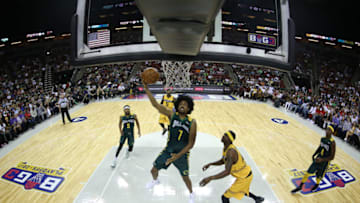 SEATTLE, WA - AUGUST 20: Josh Childress #7 of the Ball Hogs attempts a lay up in front of Eddie Robinson #32 of the Killer 3s in week nine of the BIG3 three-on-three basketball league at KeyArena on August 20, 2017 in Seattle, Washington. (Photo by Christian Petersen/BIG3/Getty Images)