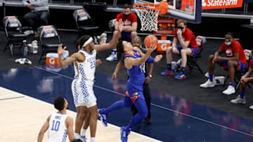 Jalen Wilson #10 of Kansas basketball shoots the ball against the Kentucky Wildcats in the State Farm Champions Classic. (Photo by Andy Lyons/Getty Images)