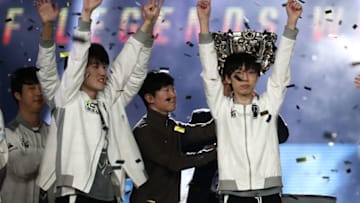INCHEON, SOUTH KOREA - NOVEMBER 03: Team Invictus Gaming of China celebrates their winning Finals match of 2018 The League of Legends World Championship against Team Fnatic at Incheon Munhak Stadium on November 3, 2018 in Incheon, South Korea. (Photo by Chung Sung-Jun/Getty Images)