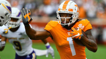 Tennessee wide receiver Velus Jones Jr. (1) runs with the ball during a NCAA football game against Tennessee Tech at Neyland Stadium in Knoxville, Tenn. on Saturday, Sept. 18, 2021.Kns Tennessee Tenn Tech Football