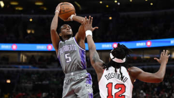 De'Aaron Fox, Ayo Dosunmu, Chicago Bulls (Photo by Quinn Harris/Getty Images)