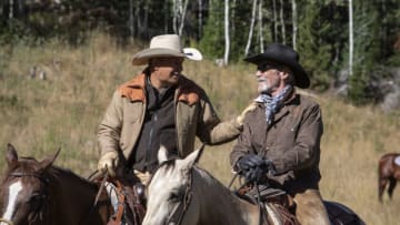 “A Thundering” – Kayce settles into his new role at the Ranch. A damaging article threatens to expose John. Rainwater pitches his new plan to the tribal council, on YELLOWSTONE, Sunday, Oct. 29 (9:00-10:00 PM ET / 8:30-9:30 PM PT) on the CBS Television Network. Photo Credit: Emerson Miller for Paramount Network Pictured ( L-R): Kevin Costner as John Dutton and Forrie J. Smith as Lloyd Pierce.