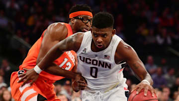 Syracuse basketball (Photo by Sarah Stier/Getty Images)