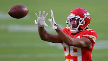 MIAMI, FLORIDA - FEBRUARY 02: Kendall Fuller #29 of the Kansas City Chiefs warms up before Super Bowl LIV at Hard Rock Stadium on February 02, 2020 in Miami, Florida. (Photo by Ronald Martinez/Getty Images)