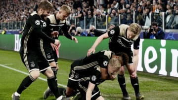 TURIN, ITALY - APRIL 16: Donny van de Beek of Ajax celebrates 1-1 with David Neres of Ajax, Lasse Schone of Ajax, Daley Sinkgraven of Ajax, Frenkie de Jong of Ajax during the UEFA Champions League match between Juventus v Ajax at the Allianz Stadium on April 16, 2019 in Turin Italy (Photo by Erwin Spek/Soccrates/Getty Images)