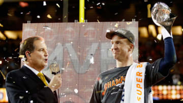 SANTA CLARA, CA - FEBRUARY 07: Peyton Manning #18 of the Denver Broncos holds the Vince Lombardi Trophy following Super Bowl 50 against the Carolina Panthers at Levi's Stadium on February 7, 2016 in Santa Clara, California. (Photo by Ezra Shaw/Getty Images)