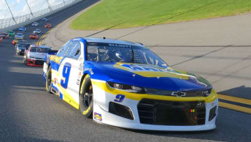 DAYTONA BEACH, FLORIDA - FEBRUARY 21: Chase Elliott, driver of the #9 NAPA Auto Parts Chevrolet, leads the field on a pace lap prior to the NASCAR Cup Series O'Reilly Auto Parts 253 at Daytona International Speedway on February 21, 2021 in Daytona Beach, Florida. (Photo by Chris Graythen/Getty Images)