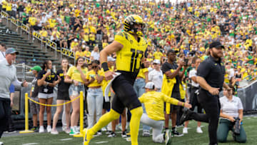 Bo Nix must evoke an Oregon legend under center to win the Heisman Trophy during the upcoming 2023 college football season (Photo by Tom Hauck/Getty Images)