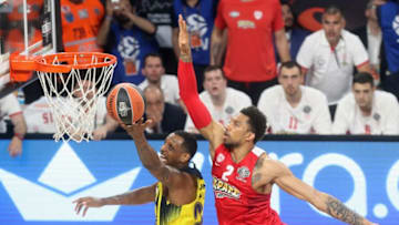 ISTANBUL, TURKEY - MAY 21: James Nunnally, #21 of Fenerbahce Istanbul competes with Khem Birch, #2 of Olympiacos Piraeus during the Championship Game 2017 Turkish Airlines EuroLeague Final Four between Fenerbahce Istanbul v Olympiacos Piraeus at Sinan Erdem Dome on May 21, 2017 in Istanbul, Turkey. (Photo by Tolga Adanali/EB via Getty Images)