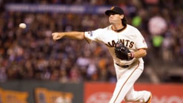 Sep 29, 2015; San Francisco, CA, USA; San Francisco Giants relief pitcher Cory Gearrin (62) pitches the ball against the Los Angeles Dodgers during the seventh inning at AT&T Park. Mandatory Credit: Kelley L Cox-USA TODAY Sports