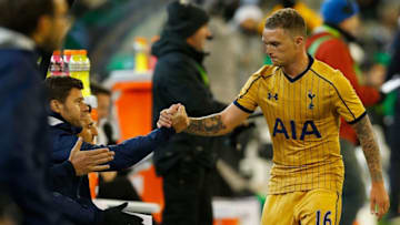 MELBOURNE, AUSTRALIA - JULY 26: Tottenham Manager Mauricio Pochettino and Kieran Trippier shake hands during the 2016 International Champions Cup match between Juventus FC and Tottenham Hotspur at Melbourne Cricket Ground on July 26, 2016 in Melbourne, Australia. (Photo by Daniel Pockett/Getty Images for ICC)