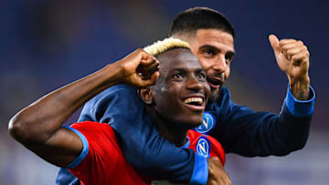 GENOA, ITALY - SEPTEMBER 23: Victor Osimhen (L) and Lorenzo Insigne of Napoli celebrate after the Serie A match between UC Sampdoria and SSC Napoli at Stadio Luigi Ferraris on September 23, 2021 in Genoa, Italy. (Photo by Getty Images)
