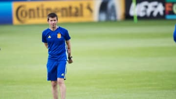 KRAKOW, POLAND - JUNE 29: Albert Celades, head coach of Spain during the Spain U21 national team training at Krakow Stadium on June 29, 2017 in Krakow, Poland. (Photo by Nils Petter Nilsson/Getty Images)