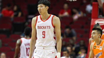 Zhou Qi, Mandatory Credit: Troy Taormina-USA TODAY Sports