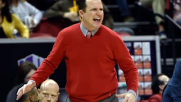 LAS VEGAS, NV - MARCH 09: Head coach Paul Weir of the New Mexico Lobos calls out during a semifinal game of the Mountain West Conference basketball tournament against the Utah State Aggies at the Thomas & Mack Center on March 9, 2018 in Las Vegas, Nevada. (Photo by David Becker/Getty Images)