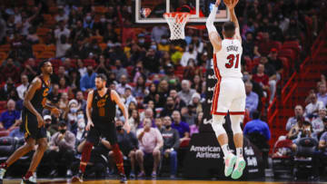 Miami Heat guard Max Strus (31) shoots a three point shot against the Cleveland Cavaliers( Sam Navarro-USA TODAY Sports)