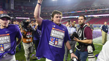 GLENDALE, ARIZONA - DECEMBER 31: Quarterback Max Duggan #15 of the TCU Horned Frogs gestures the Go Frogs Hand sign after the College Football Playoff Semifinal Fiesta Bowl football game against the Michigan Wolverines at State Farm Stadium on December 31, 2022 in Glendale, Arizona. The TCU Horned Frogs won 51-45. (Photo by Alika Jenner/Getty Images)