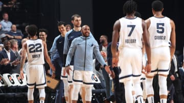 MEMPHIS, TN - APRIL 10: Jevon Carter #3 of the Memphis Grizzlies high-fives teammates during timeout against the Golden State Warriors on April 10, 2019 at FedExForum in Memphis, Tennessee. NOTE TO USER: User expressly acknowledges and agrees that, by downloading and or using this photograph, User is consenting to the terms and conditions of the Getty Images License Agreement. Mandatory Copyright Notice: Copyright 2019 NBAE (Photo by Joe Murphy/NBAE via Getty Images)