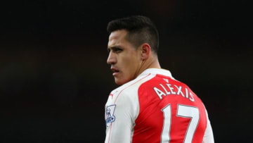 LONDON, ENGLAND - MARCH 02 : Alexis Sanchez of Arsenal during the Barclays Premier League match between Arsenal and Swansea City at the Emirates Stadium on March 02, 2016 in London, England. (Photo by Catherine Ivill - AMA/Getty Images)